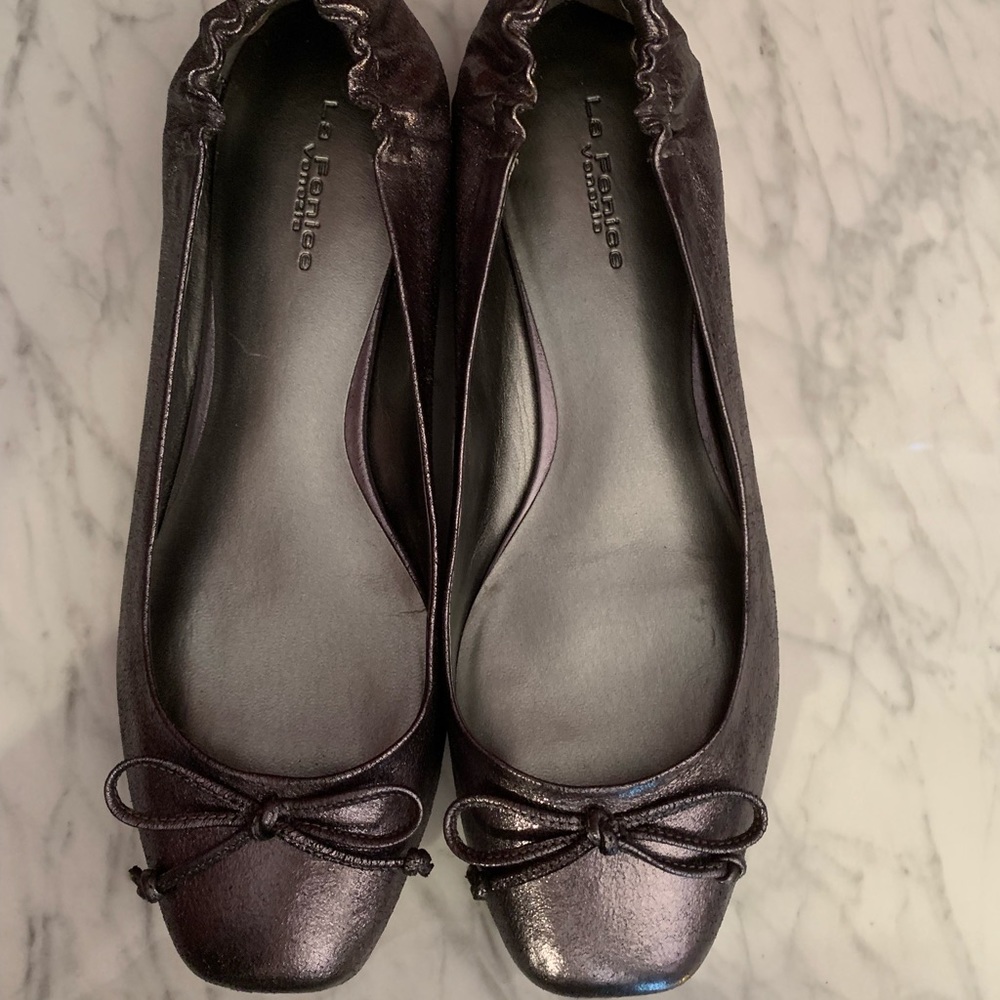 Women's Metallic Flats - Picture 3 of 5